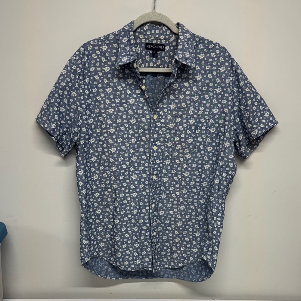 J. Crew Men's Navy and White Patterned Shirt